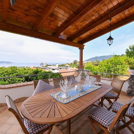 Relais Maison De Charles Иския Екстериор снимка