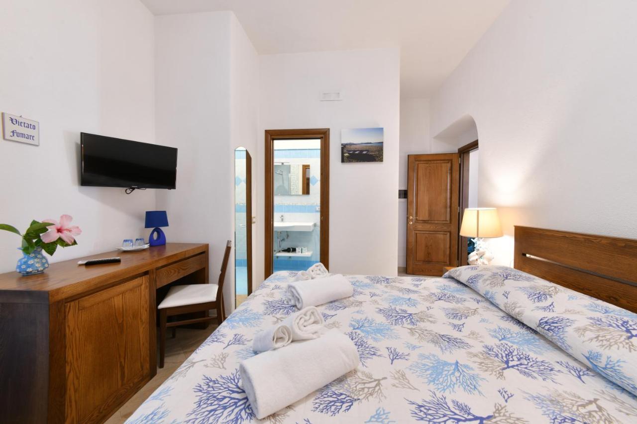 Relais Maison De Charles Иския Екстериор снимка