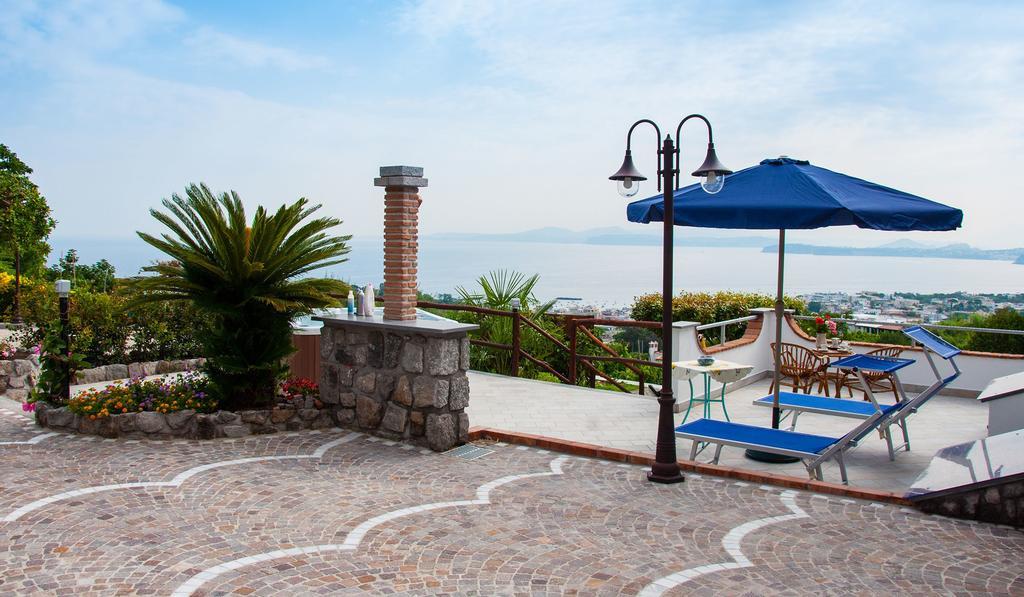 Relais Maison De Charles Иския Стая снимка