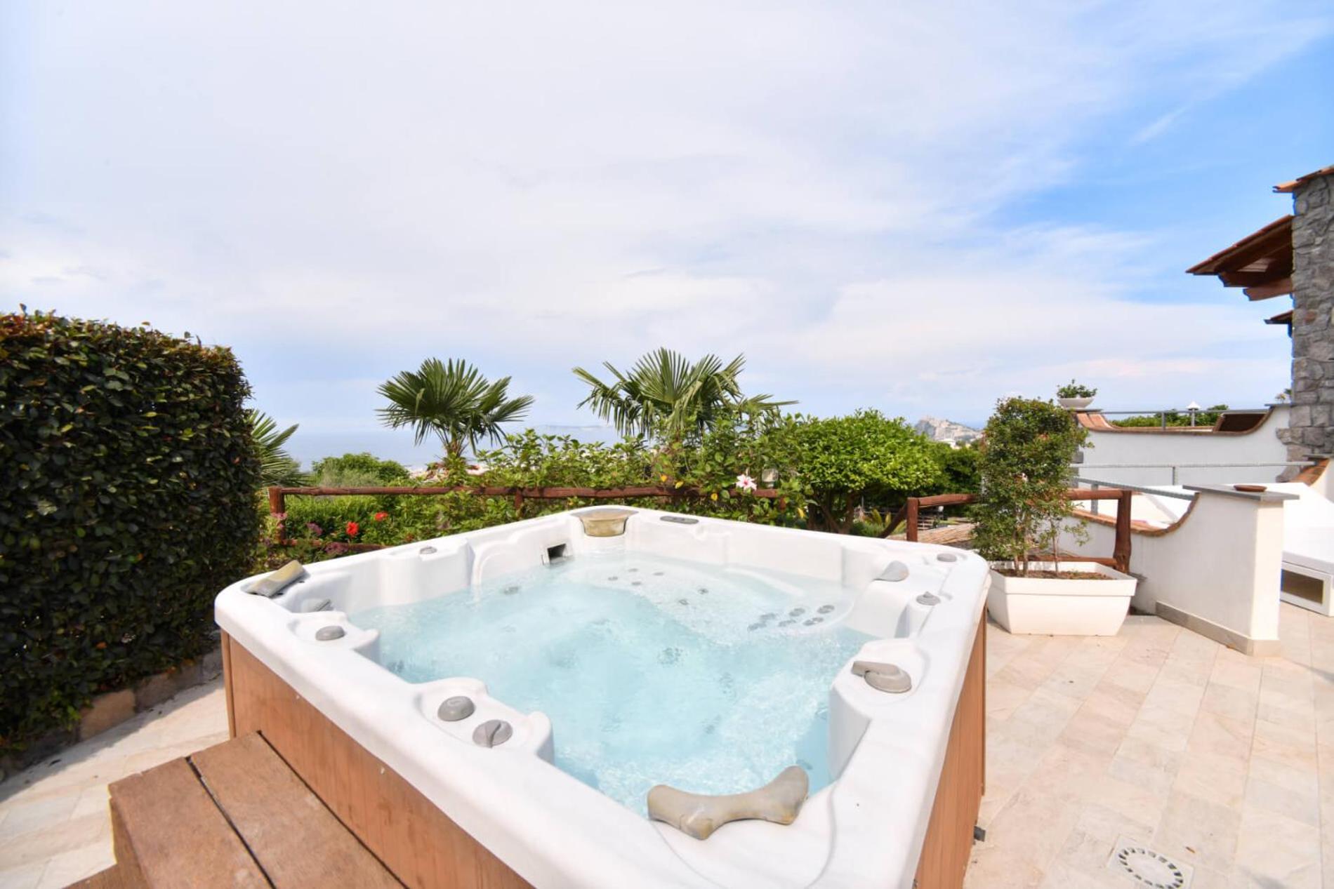 Relais Maison De Charles Иския Екстериор снимка